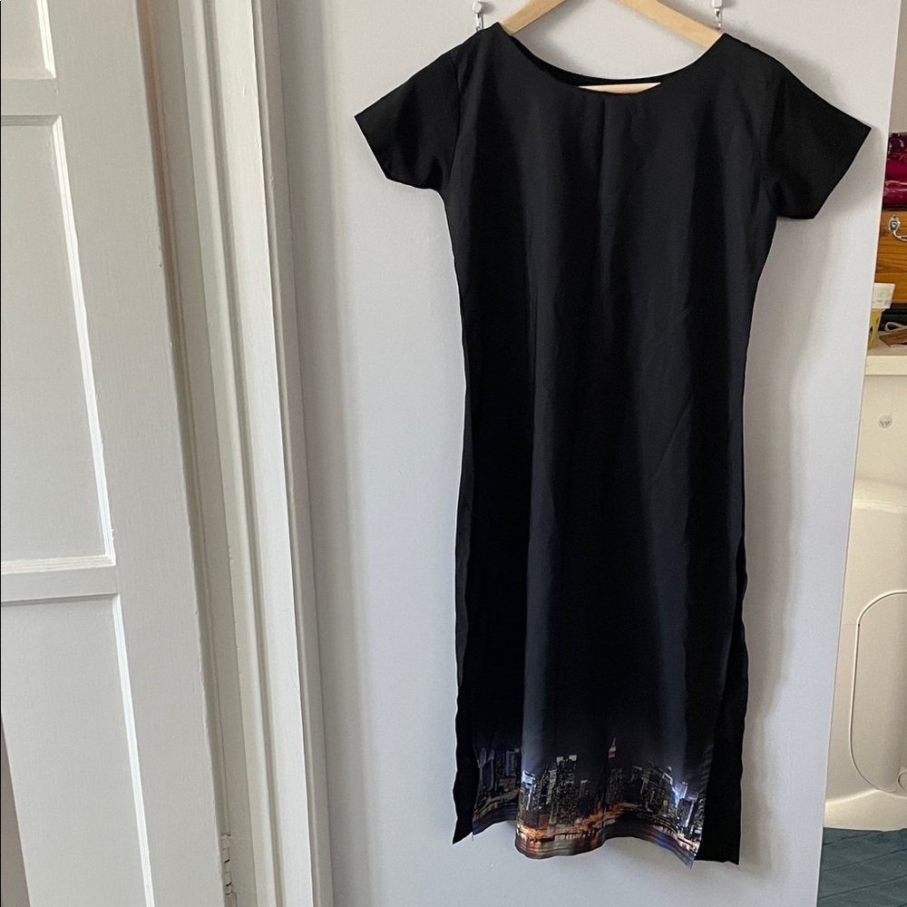Indian women’s small Chic Black Cityscape Kurta